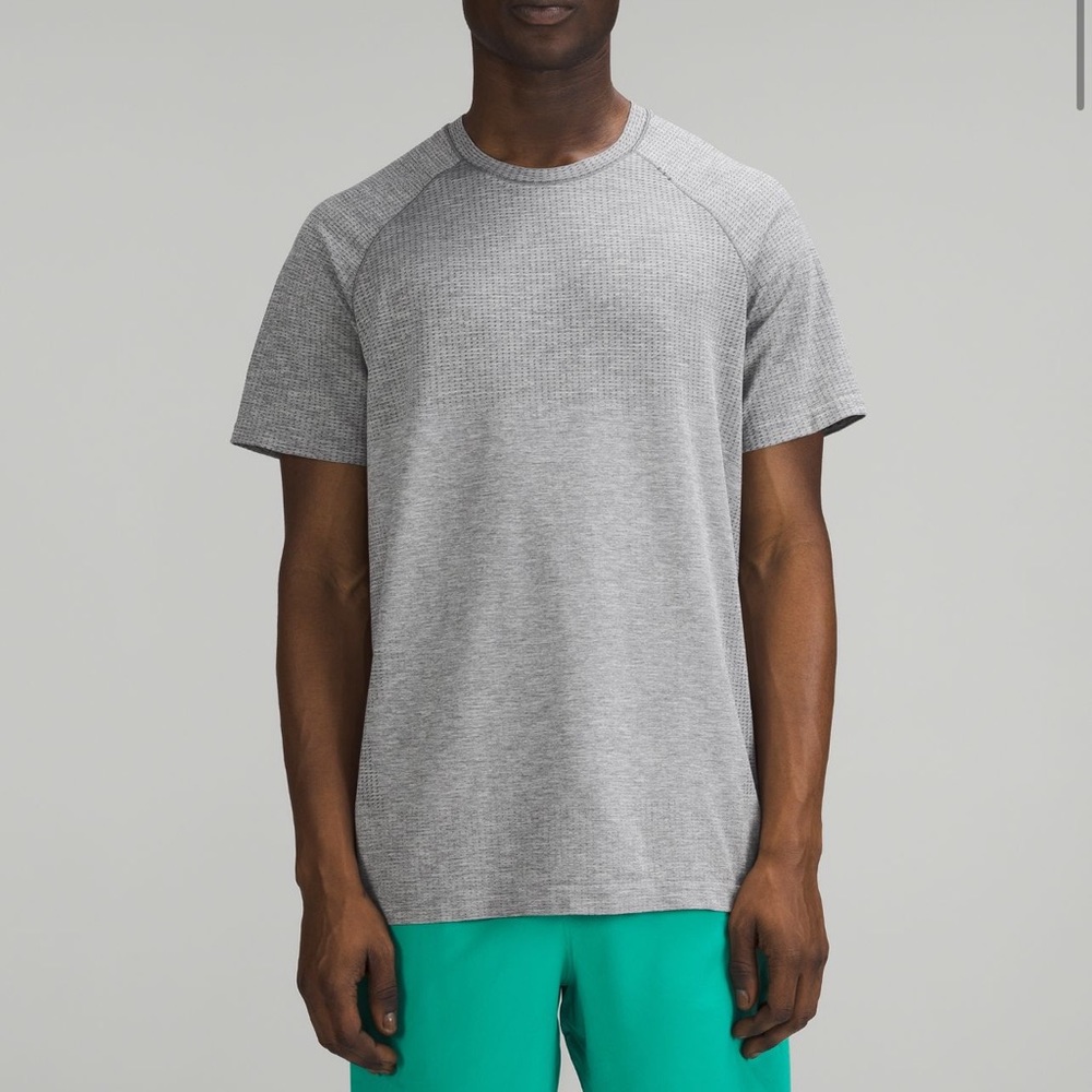 Metal vent tech short sleeve 2.0 Lulu lemon NWOT